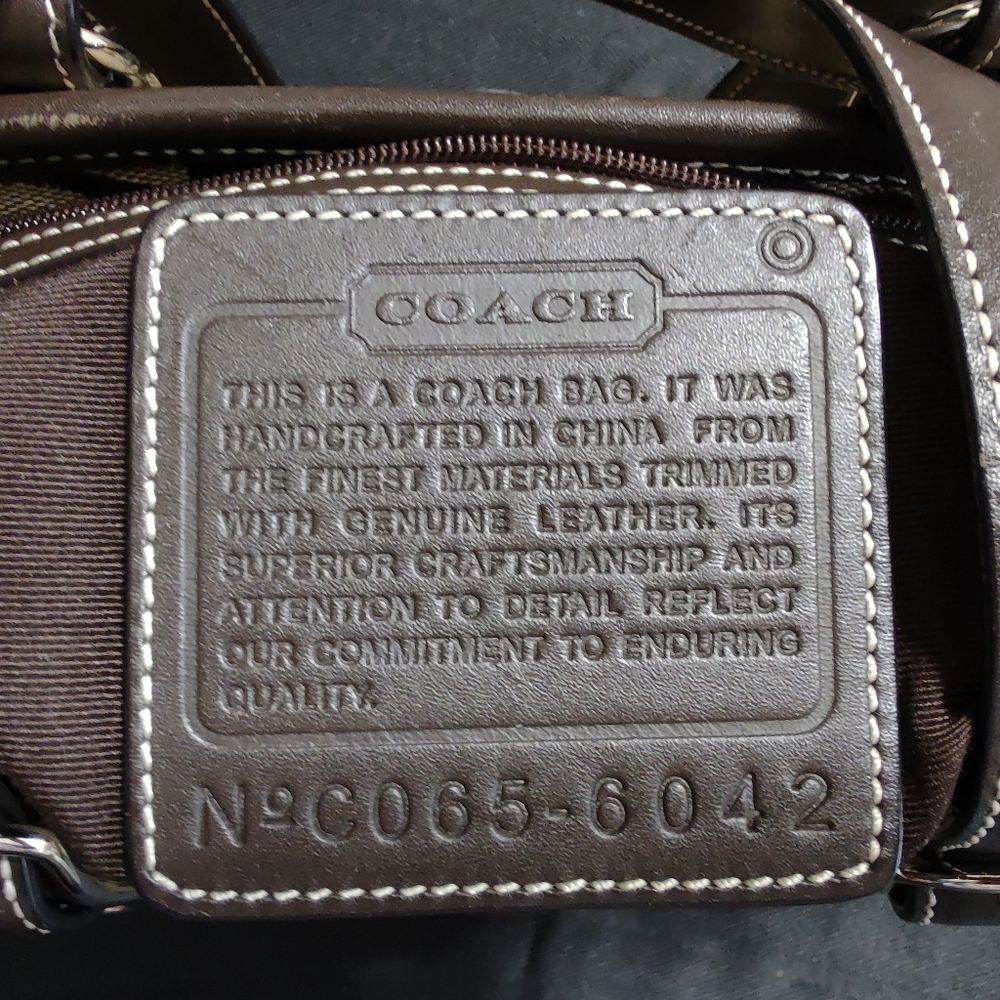 Classic COACH Signature Logo Purse/Tote - Picture 5 of 5